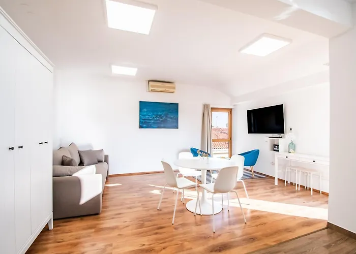 Lejlighed Seafront Center Old Town Seaview 4 *